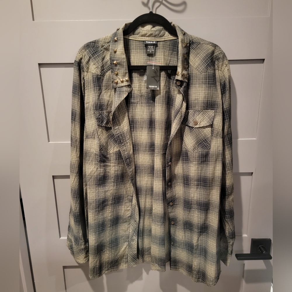 TORRID Green Plaid Studded Button Down Top Size 2